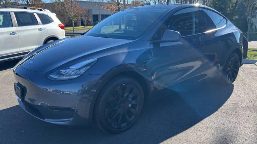 TESLA MODEL Y 2022 7SAYGDEE8NA013520 image